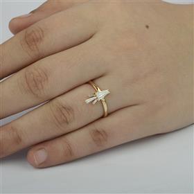 18K Sold Yellow Gold Diamond Ring